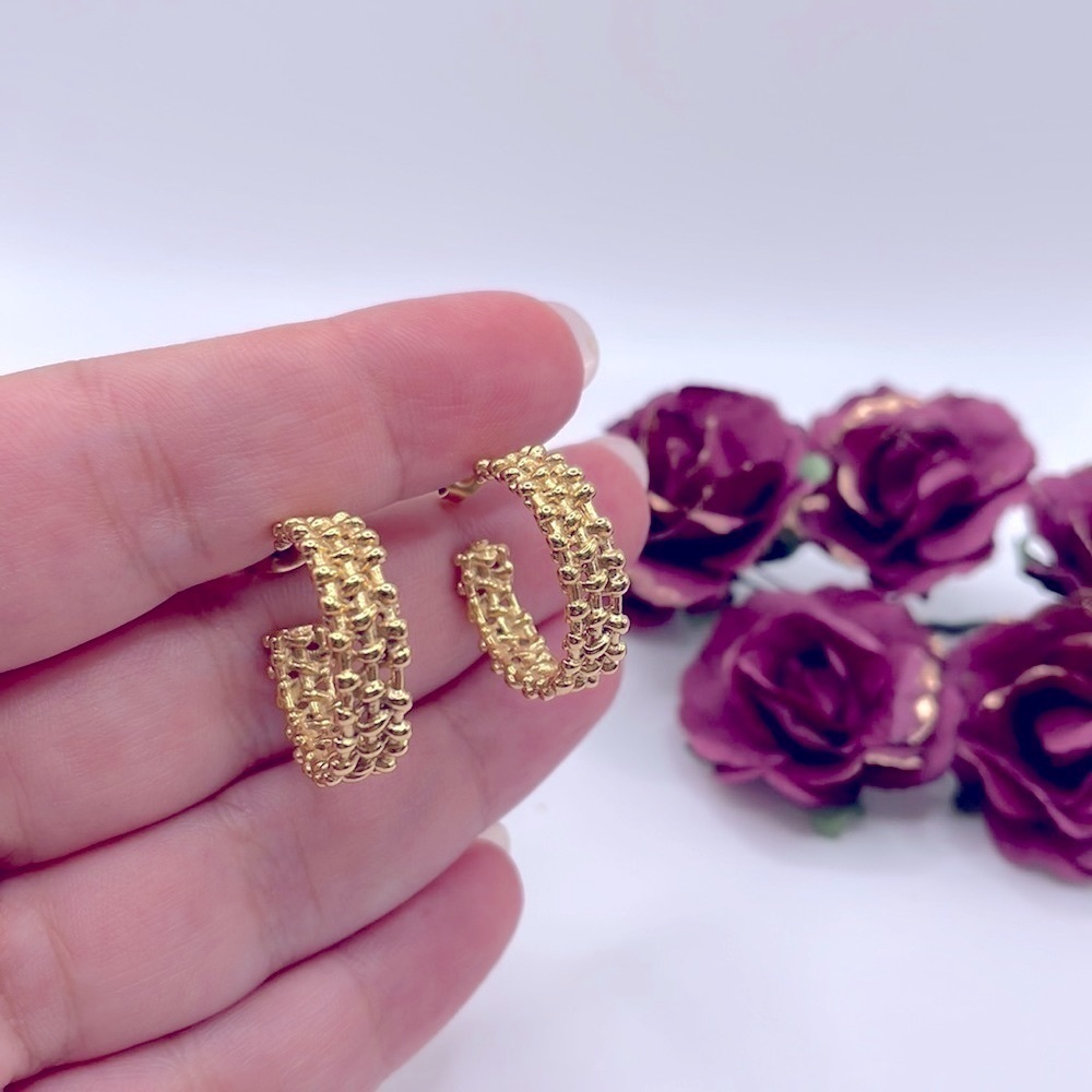 18k Gold Plated Medium Braided C-Shape Hoop Earrings